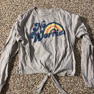 “No Worries” long sleeve crop top